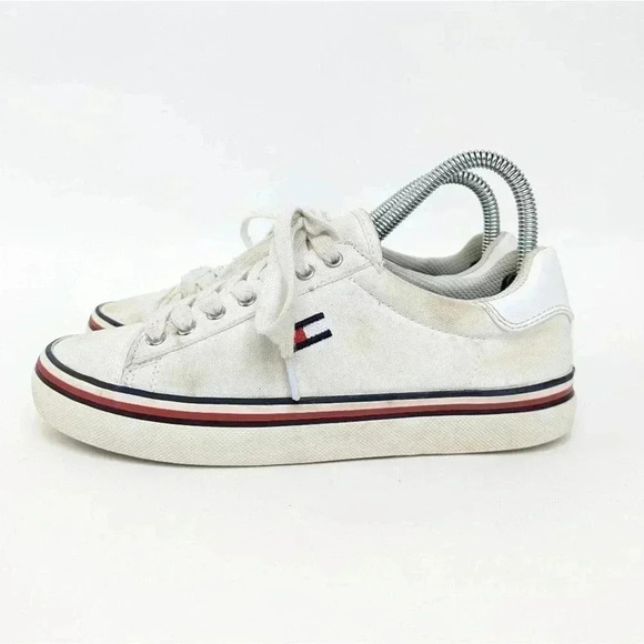 Tommy Hilfiger Fressian Low Top Lace-Up Sneakers - Picture 3 of 11